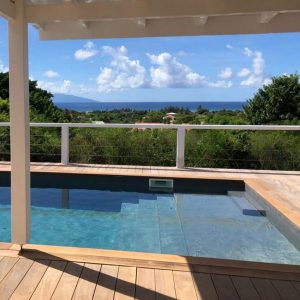 Villa récente avec piscine et vue mer + parcelle constructible
